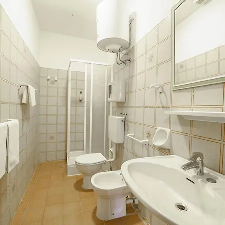 Elbamar Lacona 2 By Interhome